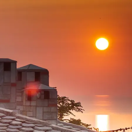 Astromeria Makrirrákhi