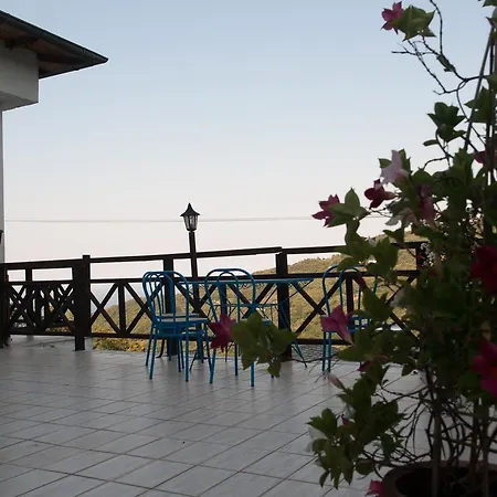 Astromeria 3* Makrirrákhi