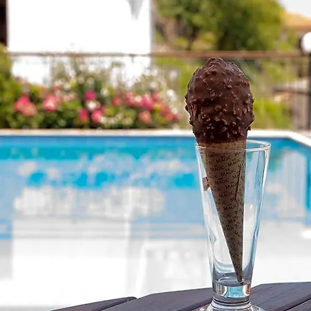 Astromeria Hotel Makrirrákhi